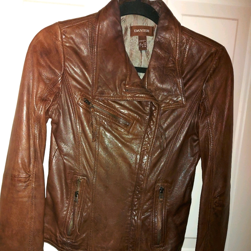 Danier women's leather Jackson